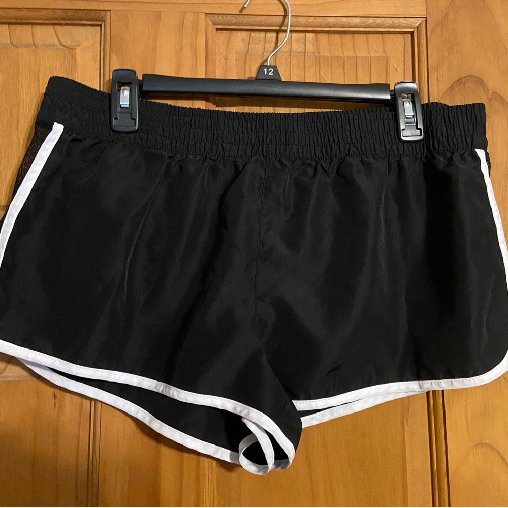 No boundaries workout shorts new condition